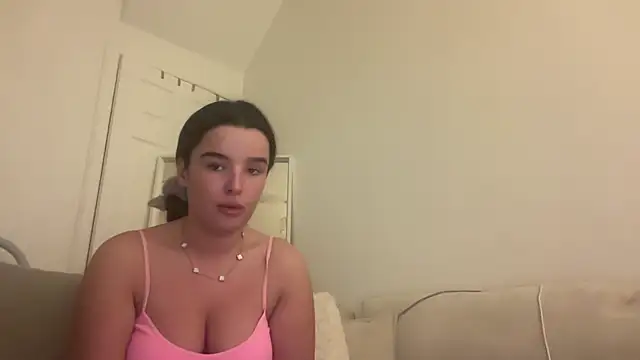 Snapshot of maisiesmithx chatting on 01/21/25, 11:45 maisiesmithx online show from 01/21/25, 11:45