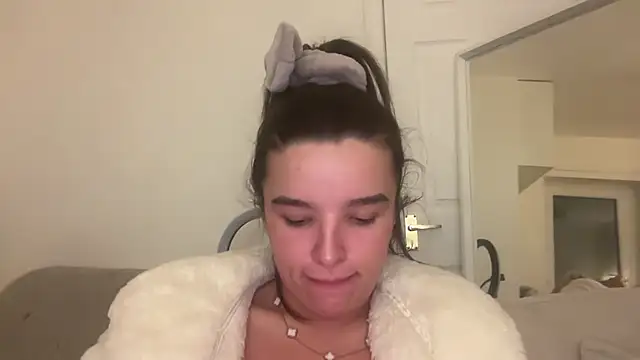 Snapshot of maisiesmithx chatting on 01/22/25, 02:48 maisiesmithx online show from 01/22/25, 02:48