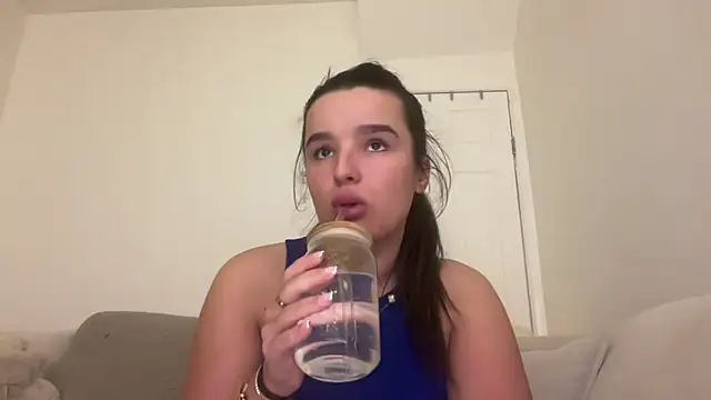 Snapshot of maisiesmithx chatting on 01/22/25, 09:10 maisiesmithx online show from 01/22/25, 09:10