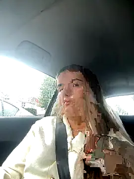 Snapshot of maisiesmithx chatting on 10/03/25, 11:07 maisiesmithx online show from 10/03/25, 11:07