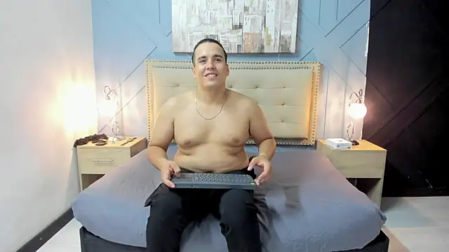 Vale n Matt online show from 12/11/24, 03:35