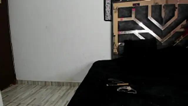 little cataleya online show from 10/15/25, 06:52