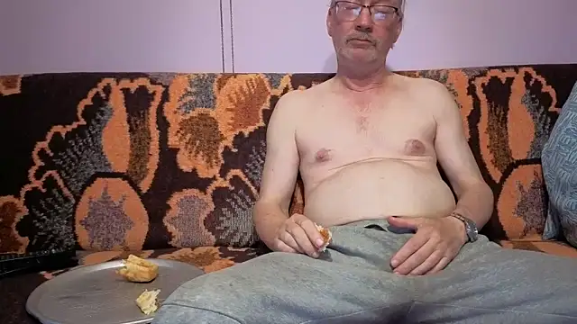 loverboyxxx69 online show from 03/27/26, 09:58