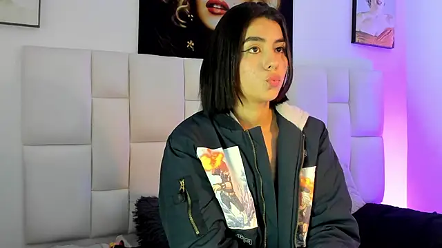 Snapshot of Antonella_Fontanna chatting on 02/23/25, 08:17 Antonella Fontanna online show from 02/23/25, 08:17