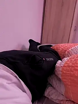 Snapshot of DrownMentallyyy chatting on 01/16/25, 11:06 DrownMentallyyy online show from 01/16/25, 11:06