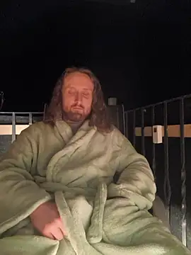 Snapshot of DrownMentallyyy chatting on 10/14/25, 10:43 DrownMentallyyy online show from 10/14/25, 10:43