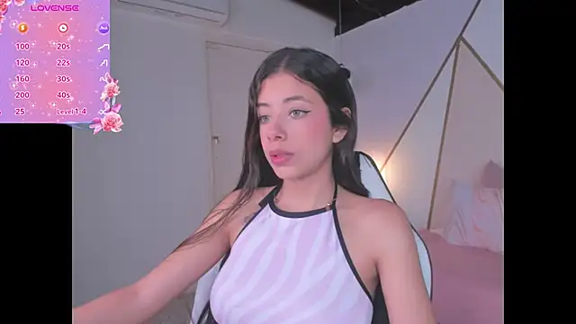 coraltaylor online show from 12/12/24, 12:22