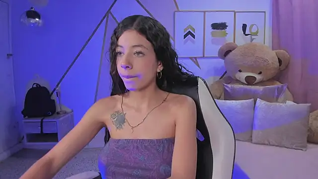 coraltaylor online show from 02/12/25, 10:04