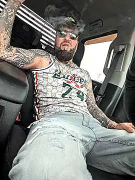 Beardedtattood online show from 11/14/25, 04:49