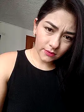 Snapshot of SophieWinslow chatting on 03/08/25, 03:56 SophieWinslow online show from 03/08/25, 03:56