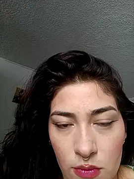 Snapshot of SophieWinslow chatting on 03/14/25, 09:21 SophieWinslow online show from 03/14/25, 09:21