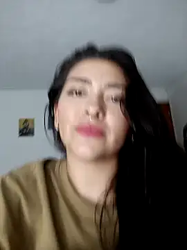 Snapshot of SophieWinslow chatting on 03/16/25, 01:59 SophieWinslow online show from 03/16/25, 01:59