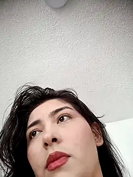 Snapshot of SophieWinslow chatting on 10/05/25, 09:02 SophieWinslow online show from 10/05/25, 09:02