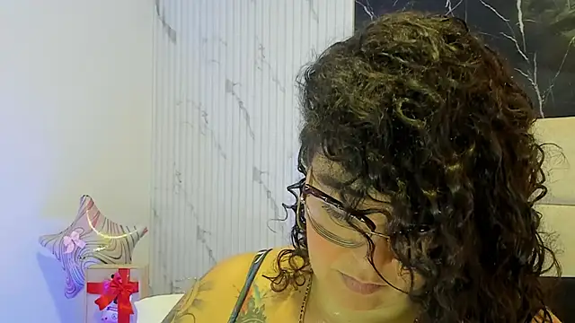 Reginavegaa online show from 05/26/26, 11:39