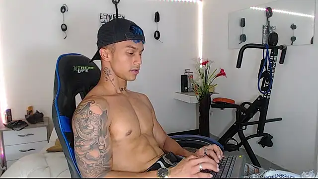 Leonard Price online show from 03/19/25, 06:12