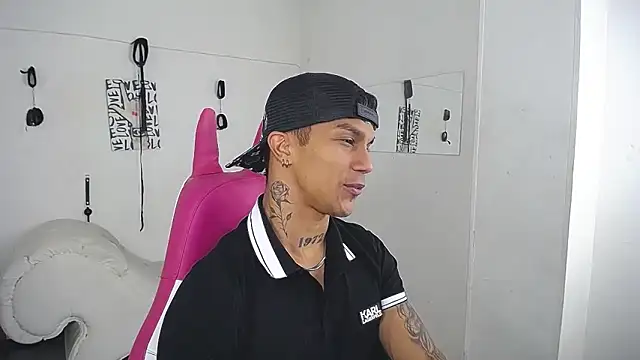 Leonard Price online show from 02/09/26, 02:21