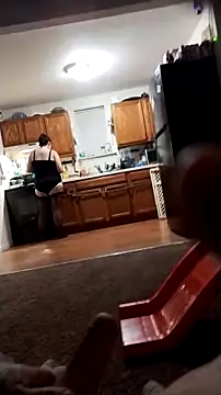 Snapshot of esadmisfit1 chatting on 01/25/25, 06:55 esadmisfit1 online show from 01/25/25, 06:55