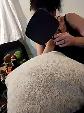 Snapshot of esadmisfit1 chatting on 01/28/25, 10:23 esadmisfit1 online show from 01/28/25, 10:23