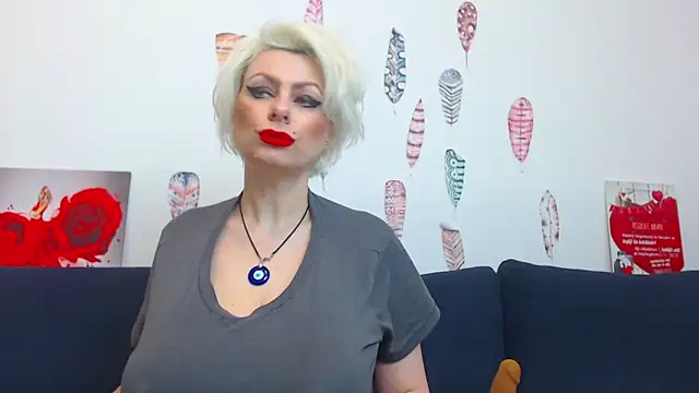 ForeverBarbie  online show from 03/15/26, 12:05