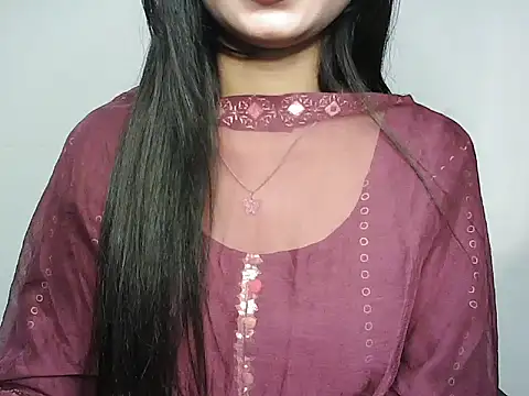 Snapshot of RIYAA_2 chatting on 10/18/25, 07:31 RIYAA 2 online show from 10/18/25, 07:31