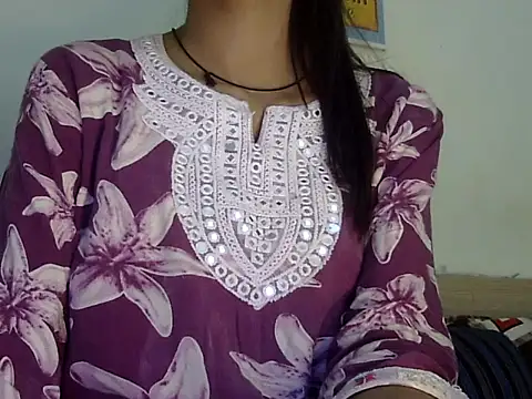 MAAYRA 09 online show from 02/17/26, 03:19