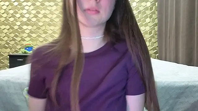 emonyashka  online show from 04/16/26, 04:52