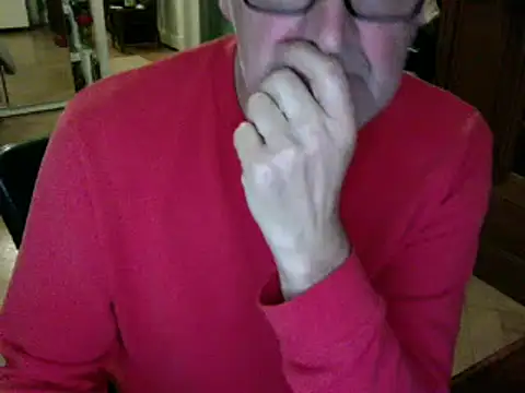 Snapshot of Traumsommer2 chatting on 12/19/24, 04:13 Traumsommer2 online show from 12/19/24, 04:13