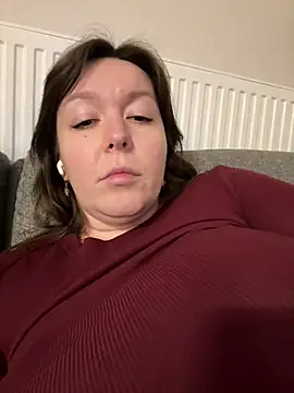 Snapshot of Your_Hot_Sister01 chatting on 01/26/25, 12:16 Your Hot Sister01 online show from 01/26/25, 12:16