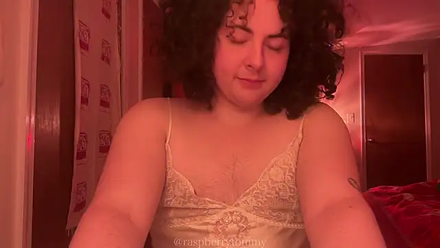 Snapshot of RaspberryTommyFTM chatting on 02/25/26, 03:38 RaspberryTommyFTM online show from 02/25/26, 03:38