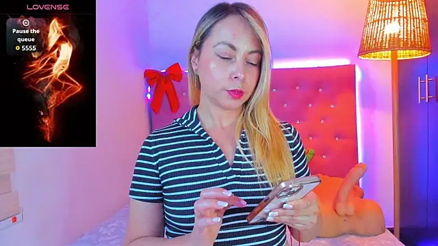  sexybunny  online show from 12/21/25, 03:35