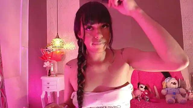 Snapshot of DannaDooll99 chatting on 06/07/26, 01:15 DannaDooll99 online show from 06/07/26, 01:15