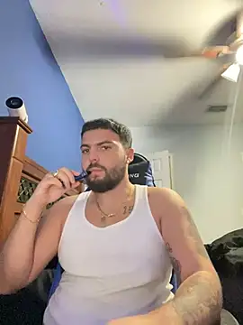 Snapshot of MasterKvn chatting on 01/05/25, 02:49 MasterKvn online show from 01/05/25, 02:49