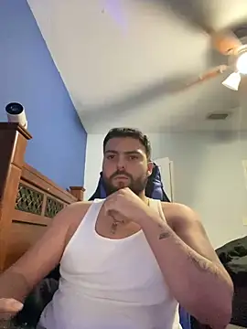 Snapshot of MasterKvn chatting on 01/05/25, 06:35 MasterKvn online show from 01/05/25, 06:35