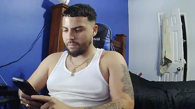 Snapshot of MasterKvn chatting on 01/31/25, 02:04 MasterKvn online show from 01/31/25, 02:04