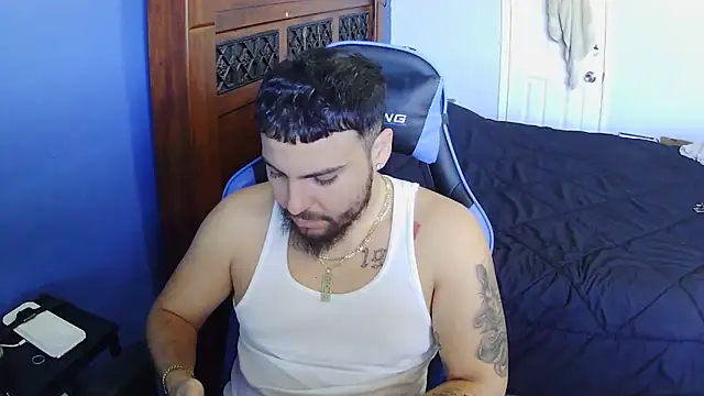 Snapshot of MasterKvn chatting on 03/11/25, 06:41 MasterKvn online show from 03/11/25, 06:41