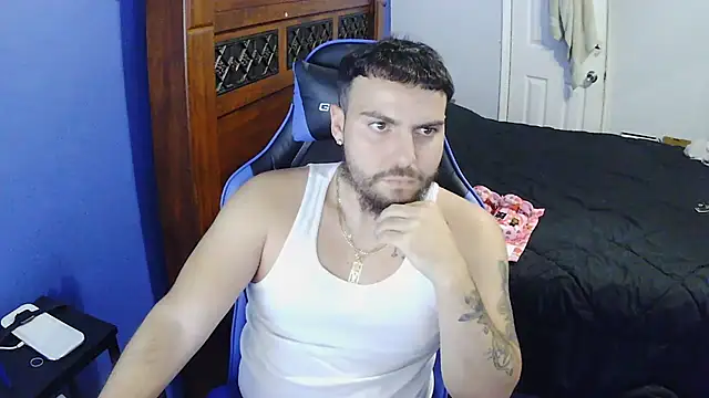 Snapshot of MasterKvn chatting on 03/12/25, 01:58 MasterKvn online show from 03/12/25, 01:58