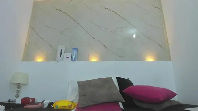 Sofii Cooper1 online show from 03/08/25, 07:05