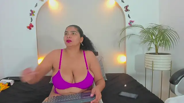 Sofii Cooper1 online show from 11/12/25, 03:29