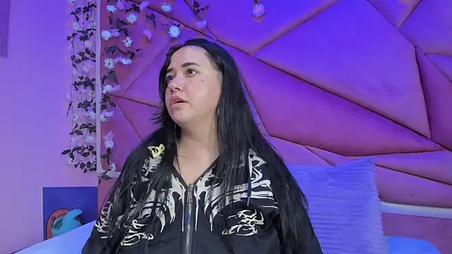 Victoria Rossy online show from 11/29/25, 08:34