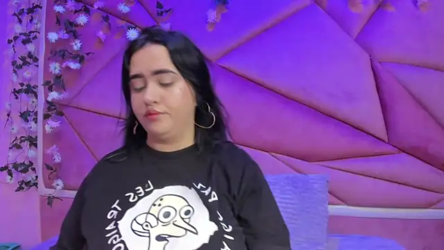 Victoria Rossy online show from 12/02/25, 07:53