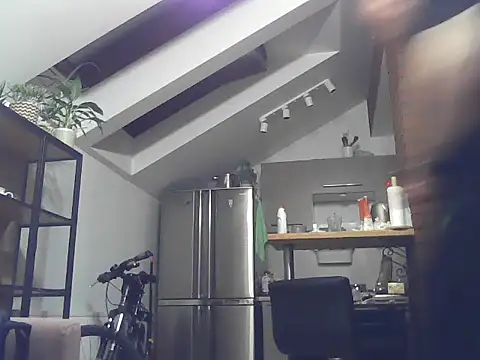 Nicetomeetyoubb online show from 04/17/26, 08:56