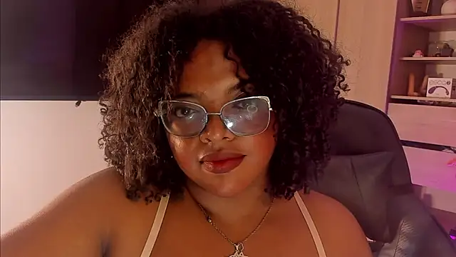 Snapshot of conielaurenth chatting on 08/03/26, 02:54 conielaurenth online show from 08/03/26, 02:54