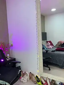 Mariana c1 online show from 02/05/25, 08:04