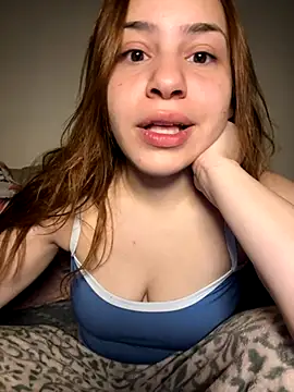 AgnesCampp online show from 10/04/25, 12:08