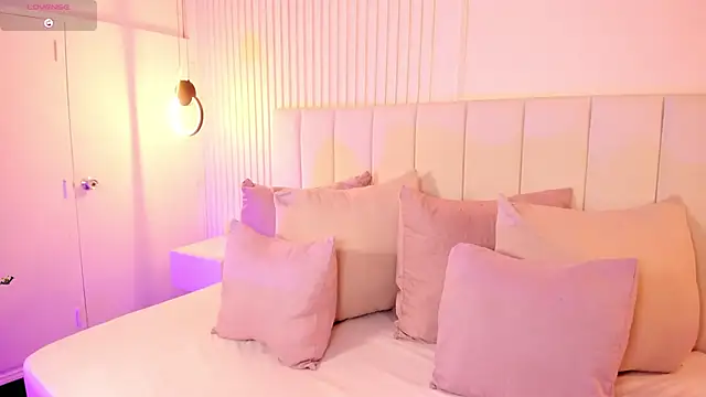 natali henao online show from 09/24/25, 09:18