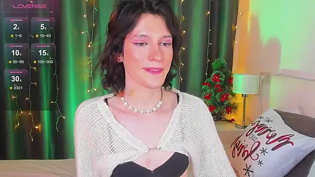 Snapshot of Kolette_Gray chatting on 12/04/24, 07:12 Kolette Gray online show from 12/04/24, 07:12