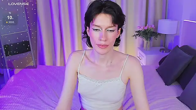 Snapshot of Kolette_Gray chatting on 02/20/25, 06:35 Kolette Gray online show from 02/20/25, 06:35