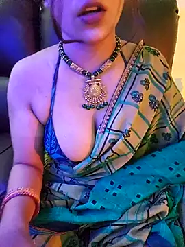 Snapshot of callmeshreya chatting on 07/18/26, 07:12 callmeshreya online show from 07/18/26, 07:12