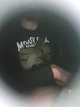 Spunwhiteboy1992 online show from 12/22/25, 03:36