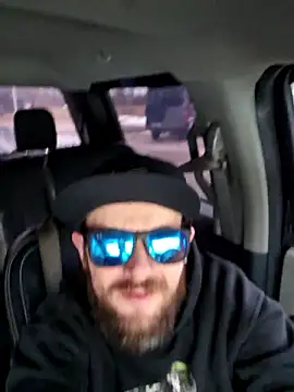 Spunwhiteboy1992 online show from 02/14/26, 02:47